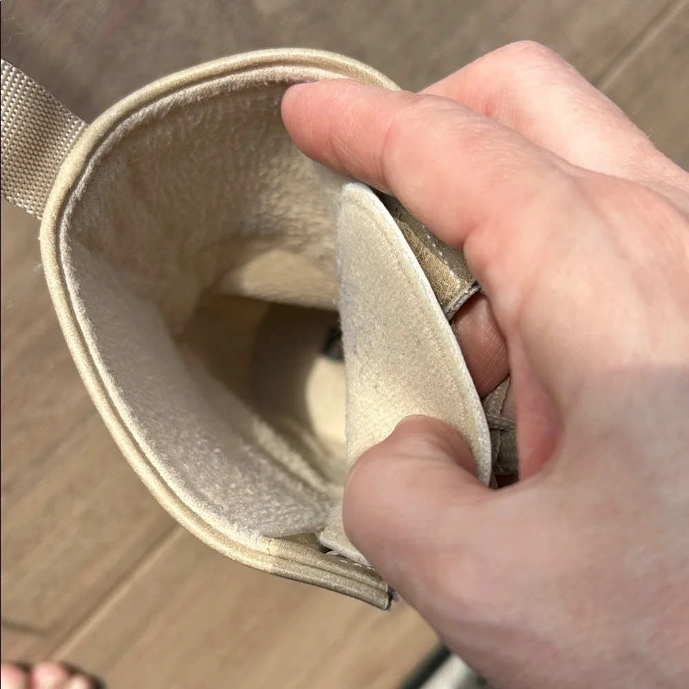 DOGO Vegan  Boots "Go Back to Being Yourself" - Picture 7 of 10